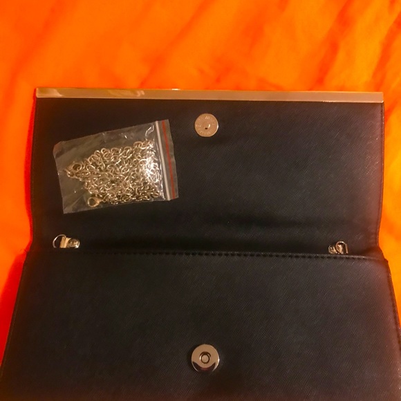 Vallet - Picture 1 of 5